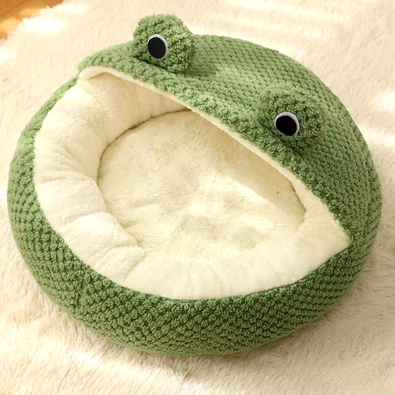 Frog-Shaped Plush Pet Nest – Warm Winter Dog Den & Cat Villa Semi-Enclosed Kitten Puppy House