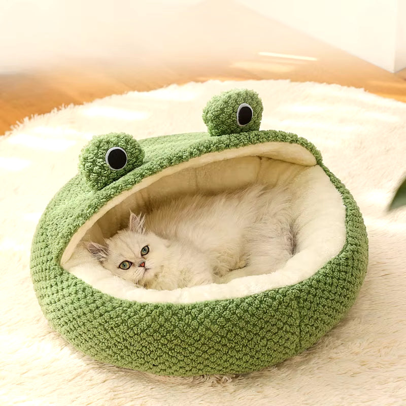 Frog-Shaped Plush Pet Nest – Warm Winter Dog Den & Cat Villa Semi-Enclosed Kitten Puppy House