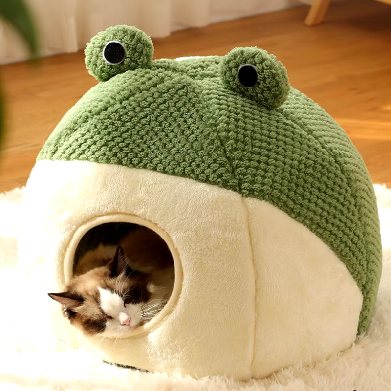 Frog-Shaped Plush Pet Nest – Warm Winter Dog Den & Cat Villa Semi-Enclosed Kitten Puppy House