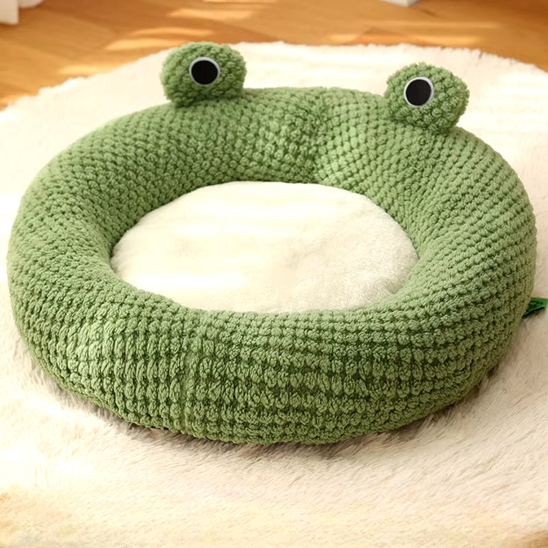 Frog-Shaped Plush Pet Nest – Warm Winter Dog Den & Cat Villa Semi-Enclosed Kitten Puppy House